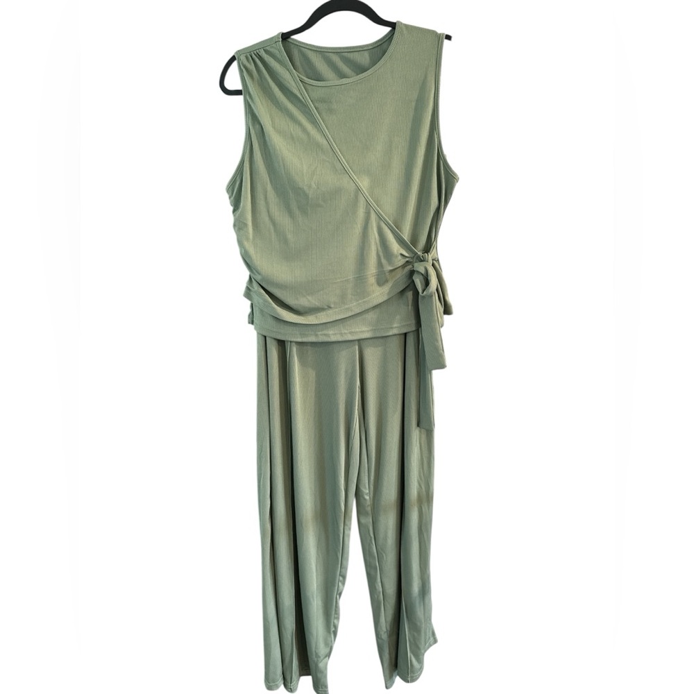 Green Sleeveless‎ Jumpsuit